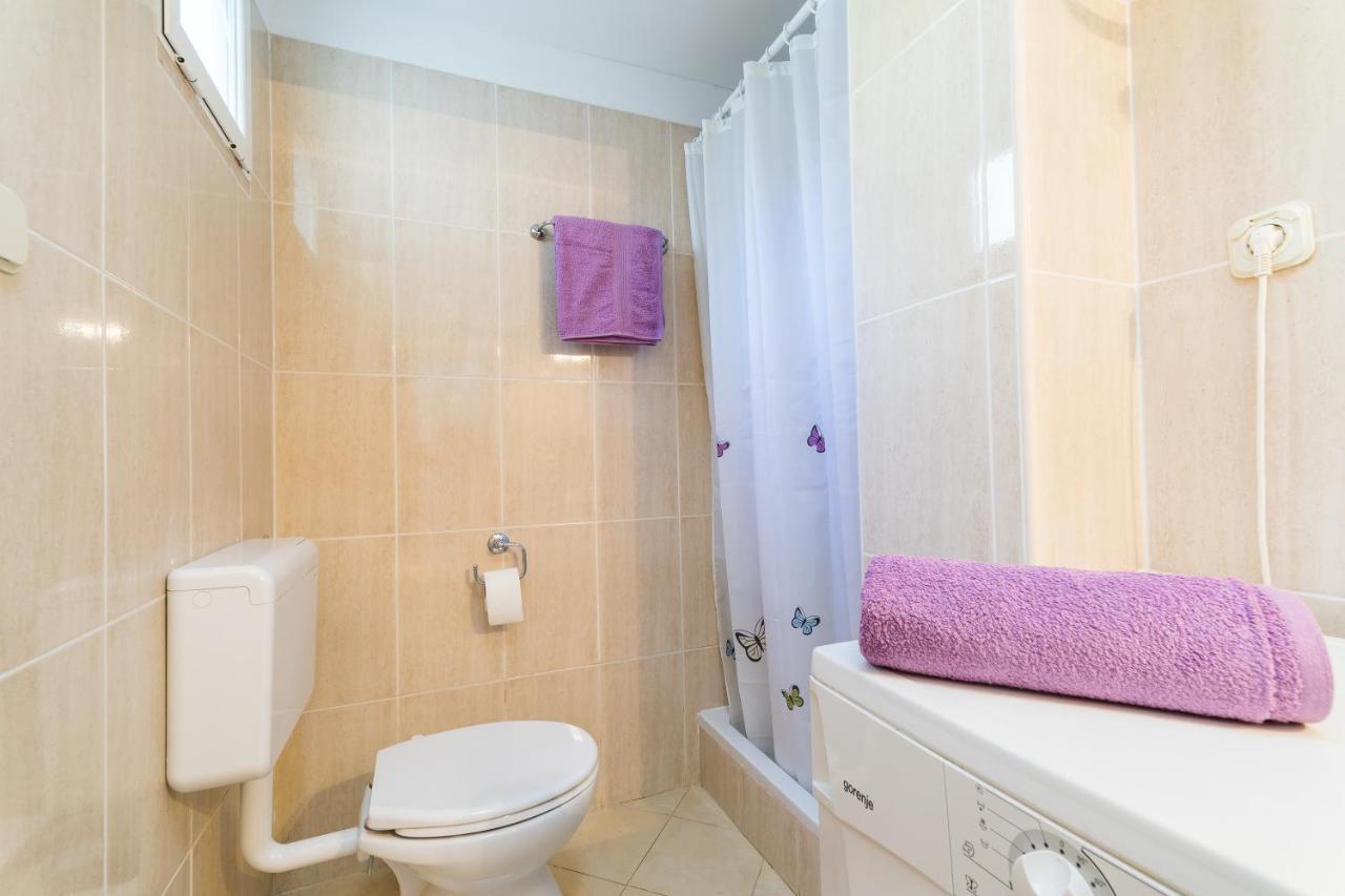 Apartment Kneze Račišće Exteriör bild