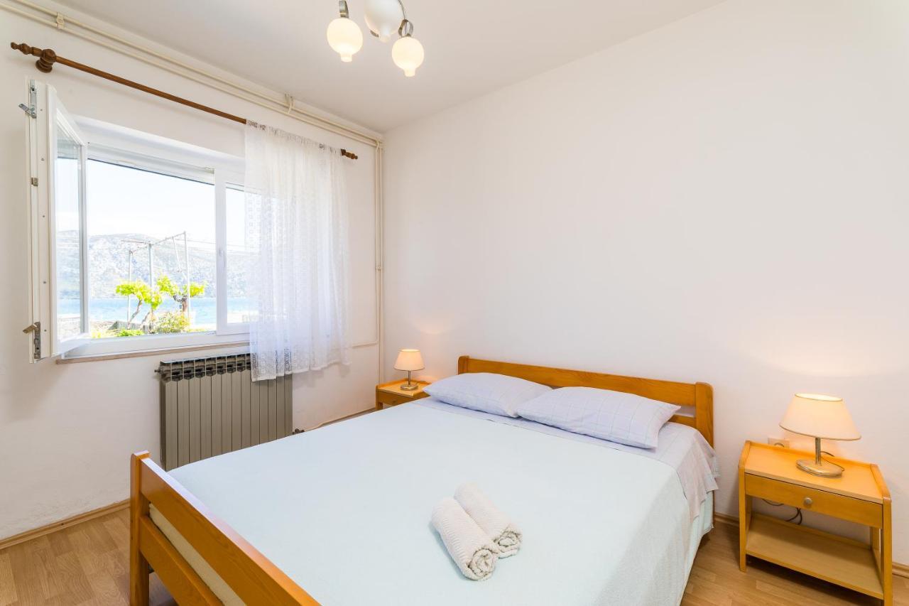 Apartment Kneze Račišće Exteriör bild