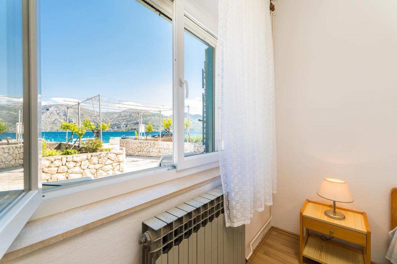 Apartment Kneze Račišće Exteriör bild