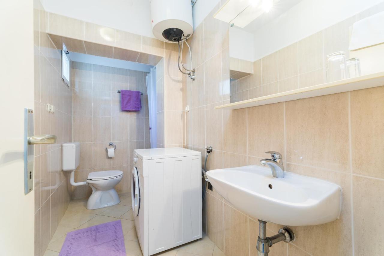 Apartment Kneze Račišće Exteriör bild